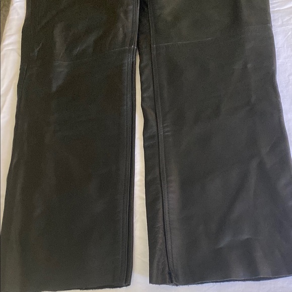 Men's Black Rocker Leather Pants - Picture 9 of 15